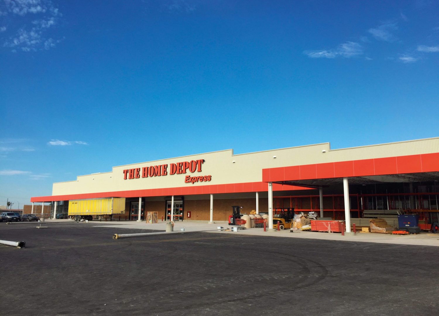 CASTILLA-Curriculum-TheHomeDepot1-RGB